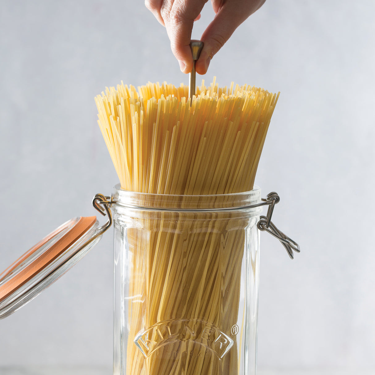 Facetten Spaghettiglas mit Bügelverschluss, 2 Liter